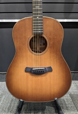 Taylor Builder's Edition 517e Grand Pacific Spruce/Mahogany Acoustic/Electric - Wild Honey Burst 2